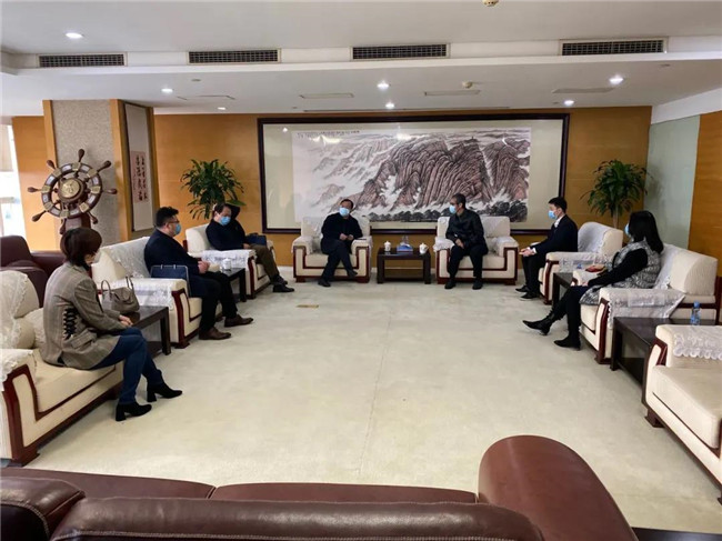 陳鴻云帶隊(duì)赴省中信銀行、農(nóng)發(fā)行走訪對(duì)接